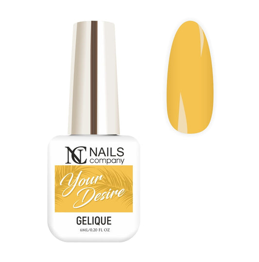 Vernis semi permanent Your Desire Nails Company jaune doré présenté avec tips de démonstration.