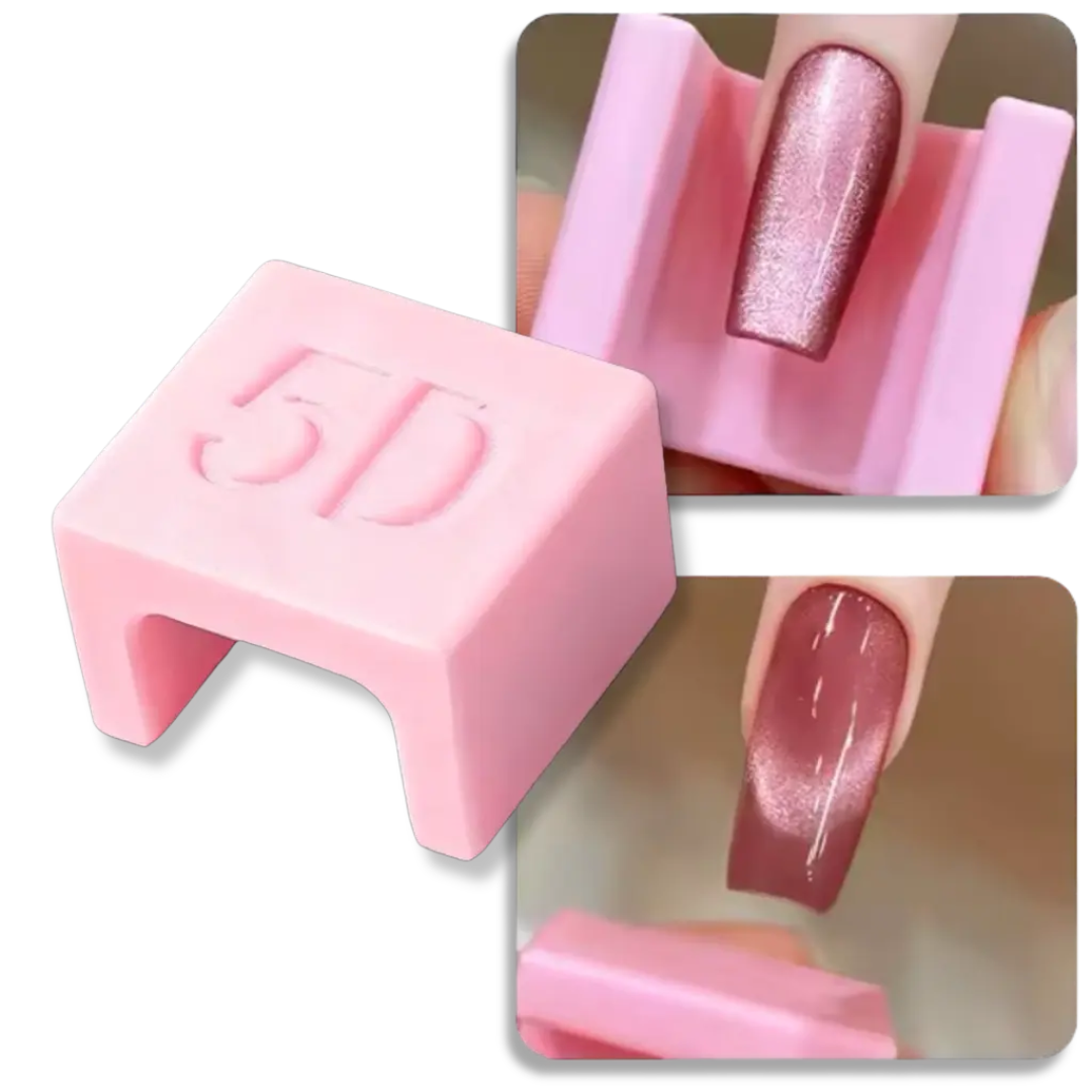 Doigt positionné dans l’aimant 5D Cat Eyes pour vernis semi permanent, guidage des particules métalliques pour effet magnétique