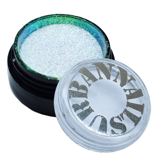 Poudre Aurora Pigment 6 d’Urban Nails, pigment chrome effet aurora à reflets changeants appliqué sur gel polish foncé