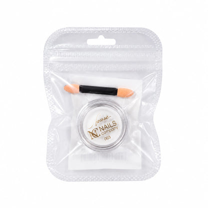 Sachet contenant le flacon du Pigment Glassé 003 de Nails Company et son applicateur