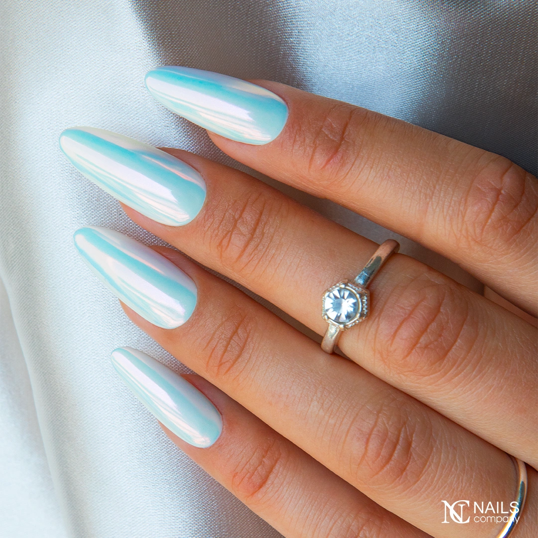 Autre exemple de pose réalisée avec le Pigment Glassé 003 de Nails Company