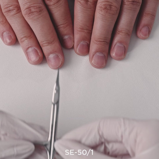 Démonstration des ciseaux à cuticules Staleks Expert 50 Type 1