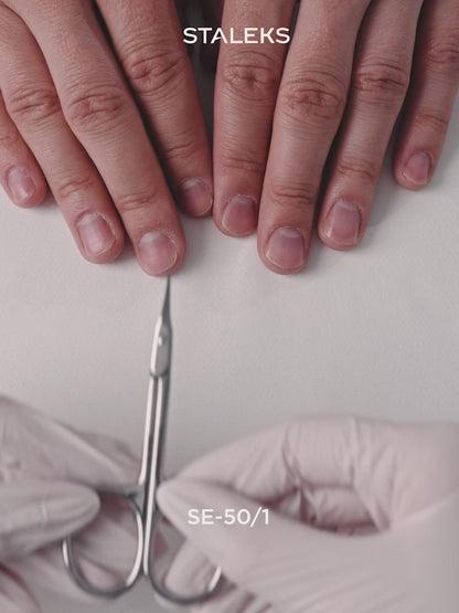 Démonstration des ciseaux à cuticules Staleks Expert 50 Type 1