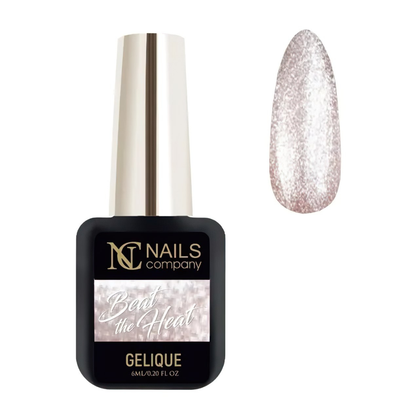 Vernis semi-permanent Beat The Heat de Nails Company en flacon avec tips, champagne pailleté aux reflets argentés