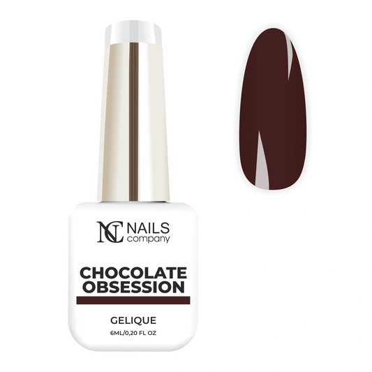 Flacon de vernis semi-permanent Chocolate Obsession de Nails Company, collection Pick Your Autumn Drink, accompagné de tips