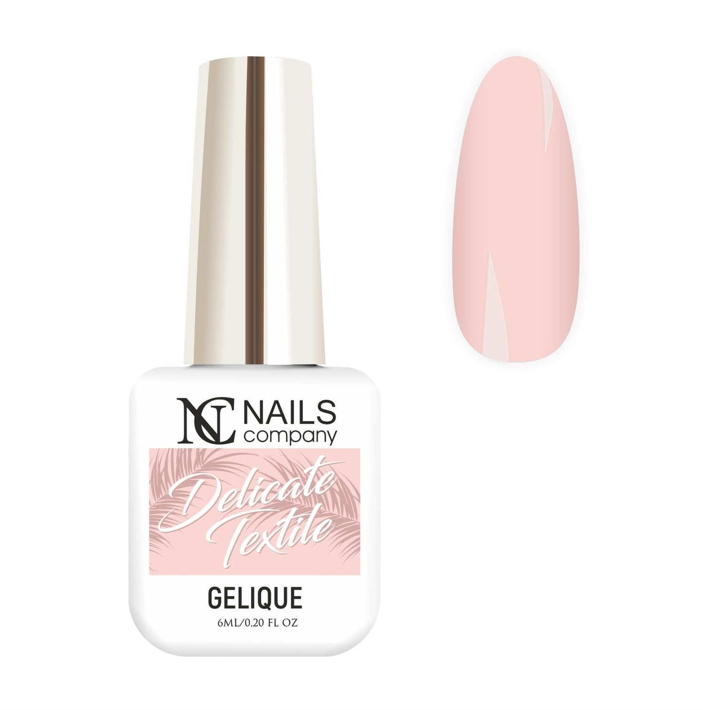 Vernis semi permanent Delicate Textile Nails Company beige rosé présenté avec tips de démonstration.