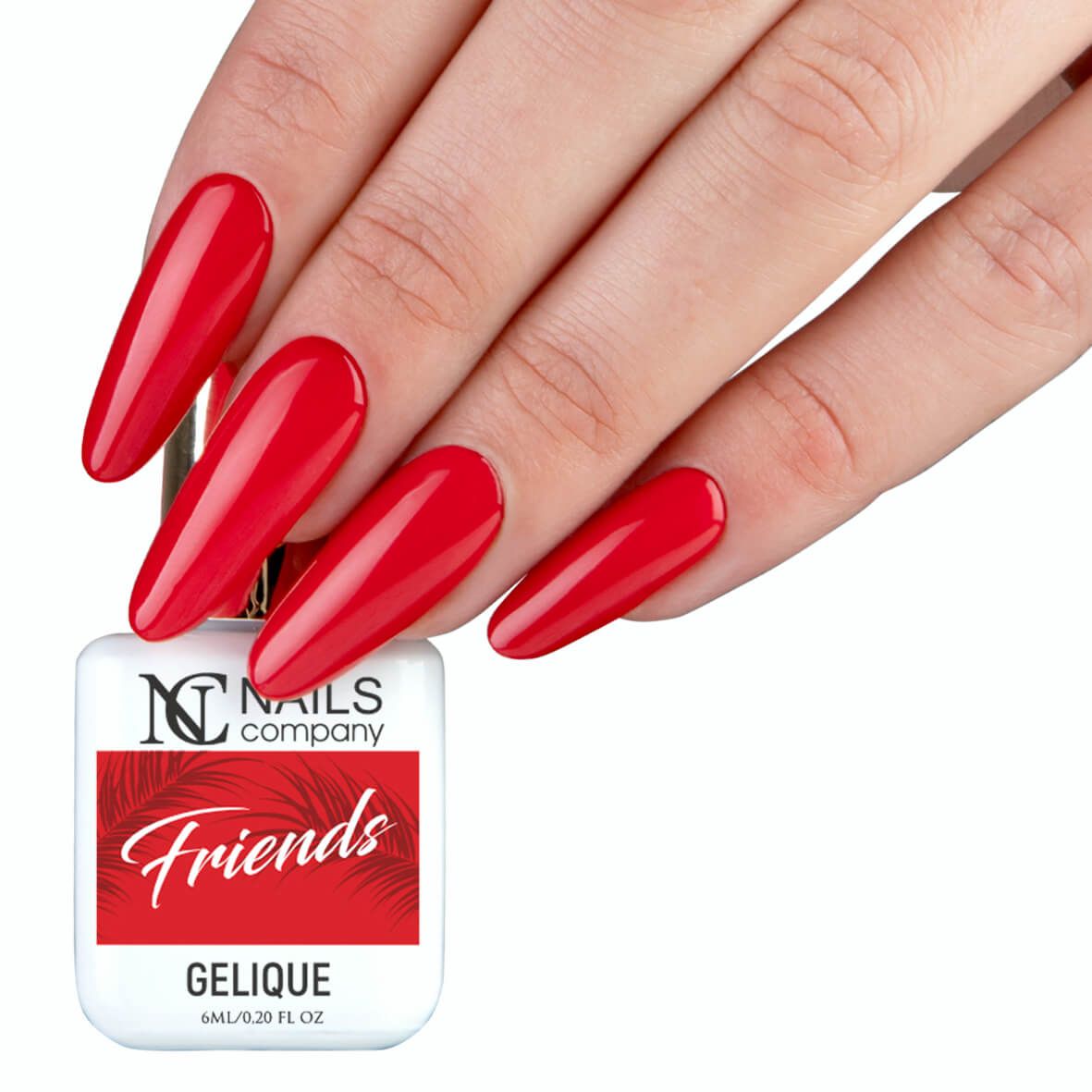 Vernis semi permanent Friends Nails Company tenu en main avec couleur rouge intense visible.