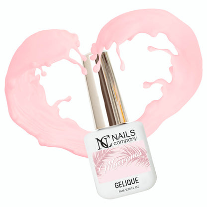 Flacon de vernis semi-permanent Macrama de Nails Company, collection Boho Vibes, entouré d’un cœur de vernis rose laiteux