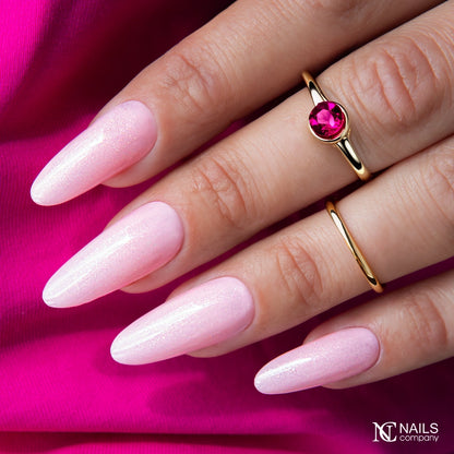 Exemple de pose avec le vernis semi-permanent Rose Flash de Nails Company, collection Choose Your Mood