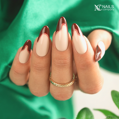Exemple de nail art avec le vernis semi-permanent That Girl de Nails Company, collection Maby Baby